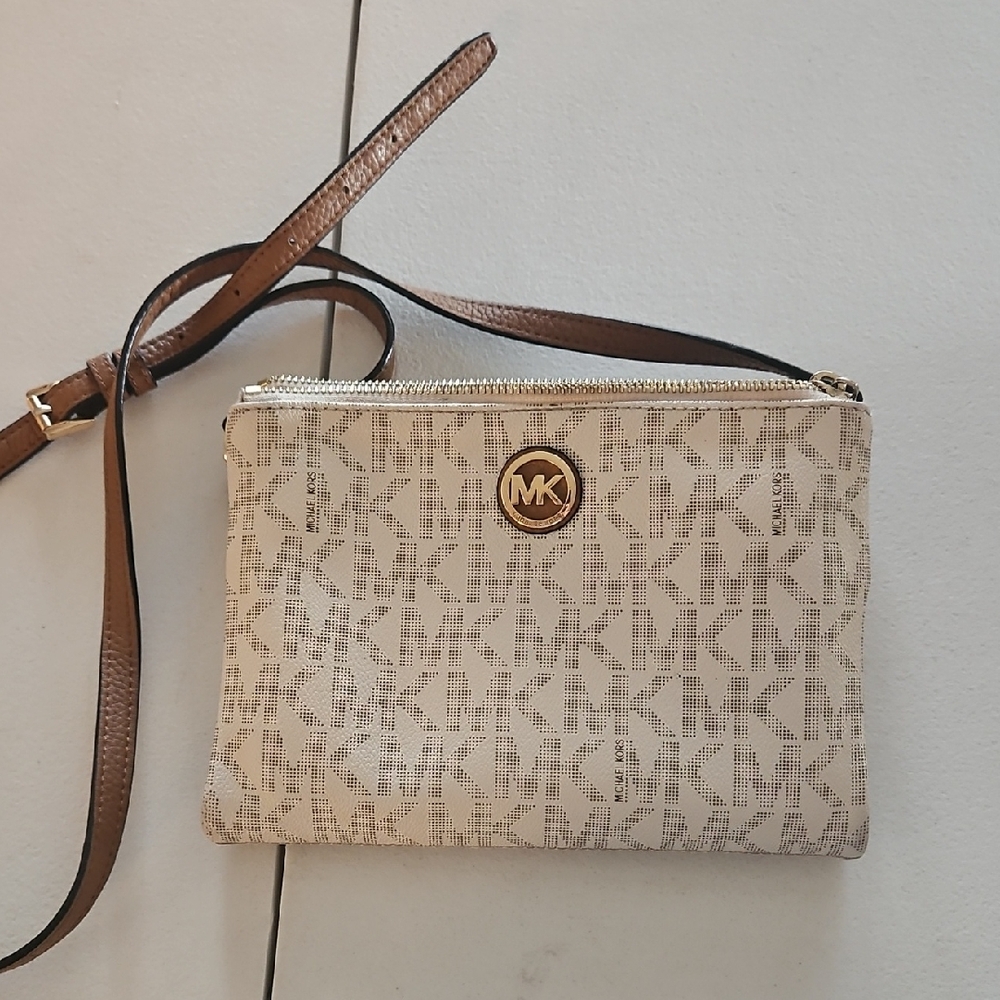 Michael Kors Crossbody